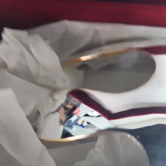 International Silver Company Elegant Silver Serving Spoon - Picture 9 of 9